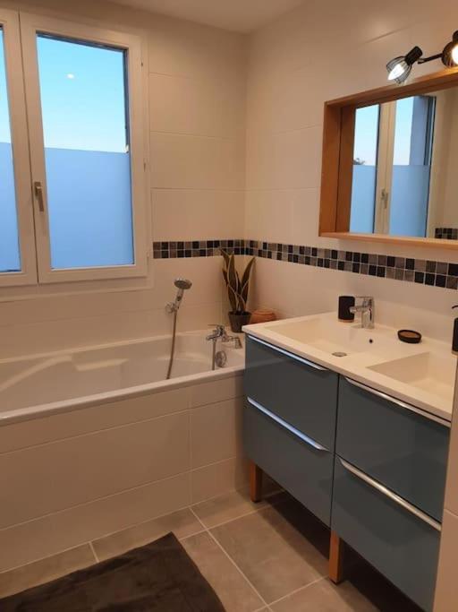 Appartement F3 Eurexpo Groupama Stadium Meyzieu Centre المظهر الخارجي الصورة